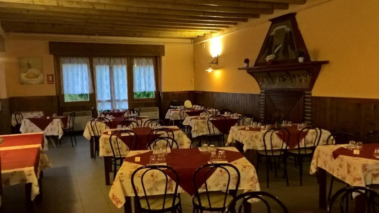 Capanna C.A.O. Hotel Brunate Bagian luar foto