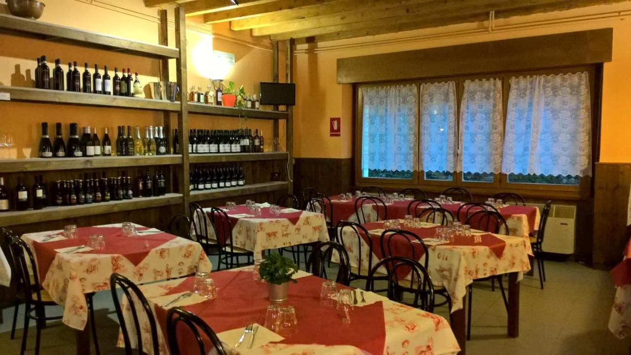 Capanna C.A.O. Hotel Brunate Bagian luar foto
