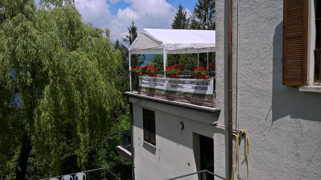 Capanna C.A.O. Hotel Brunate Bagian luar foto