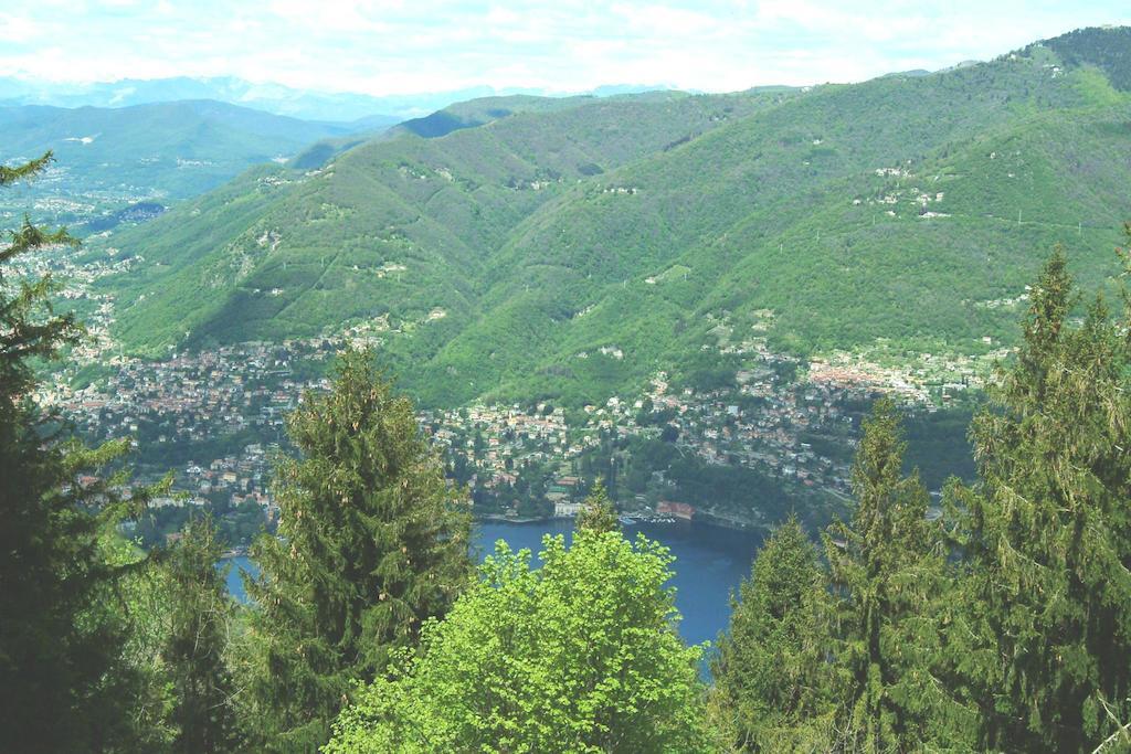 Capanna C.A.O. Hotel Brunate Bagian luar foto